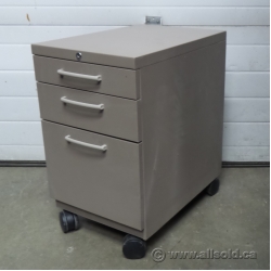 Teknion Tan 3 Drawer Mobile Rolling Pedestal